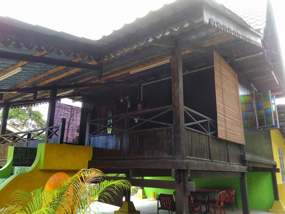 Homestay Warisan Bonda Masjid Tanah/Melaka Exterior foto